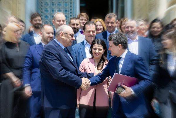 CCR a validat alegerea ca preşedinte a lui Nicuşor Dan; George Simion acuză o "lovitură de stat" CCR a validat alegerea ca preşedinte a lui Nicuşor Dan; George Simion acuză o "lovitură de stat"